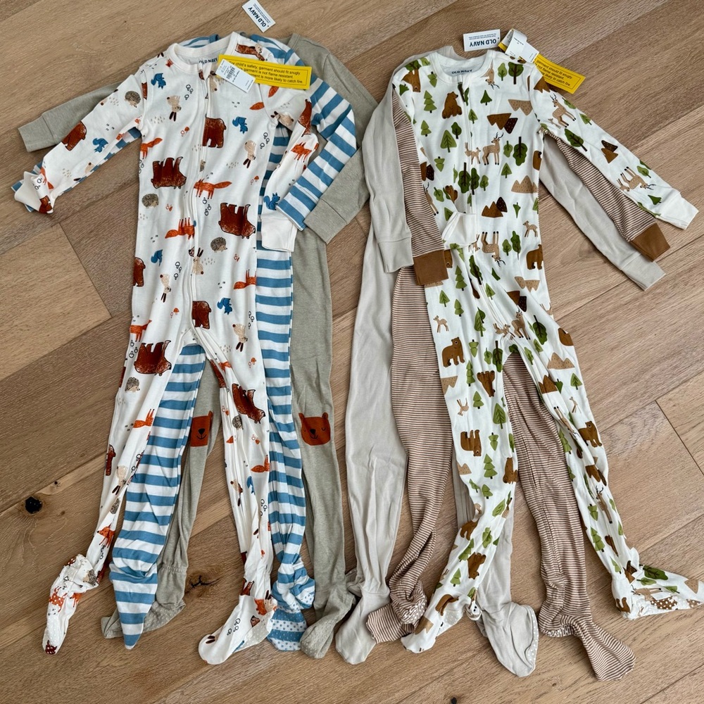 Set of 6 Old Navy Footie Pajamas 5T